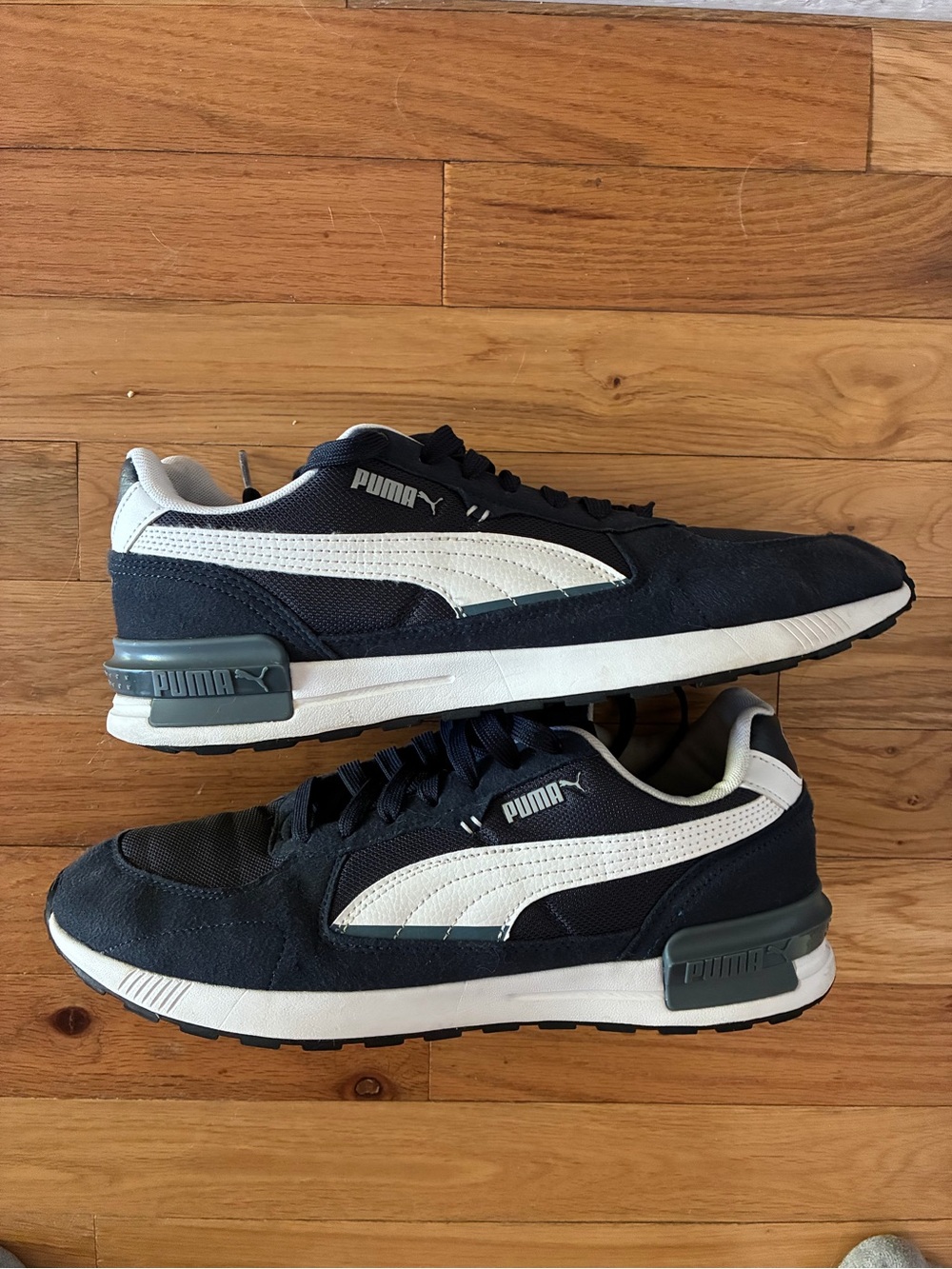 Puma Graviton Men's Sneakers Navy and White